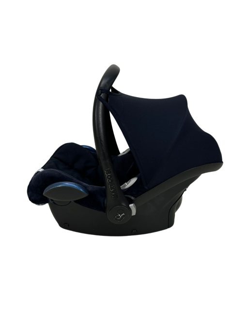 Maxi-Cosi CabrioFix blauw van Babylogisch